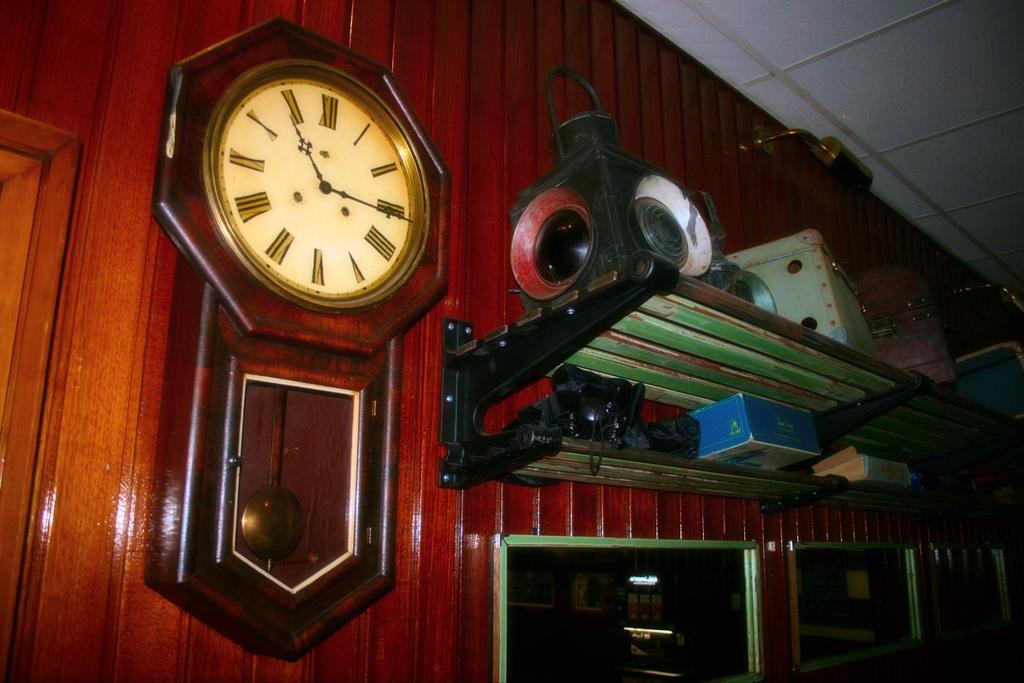Southern Railway Hotel Гоулбёрн Экстерьер фото