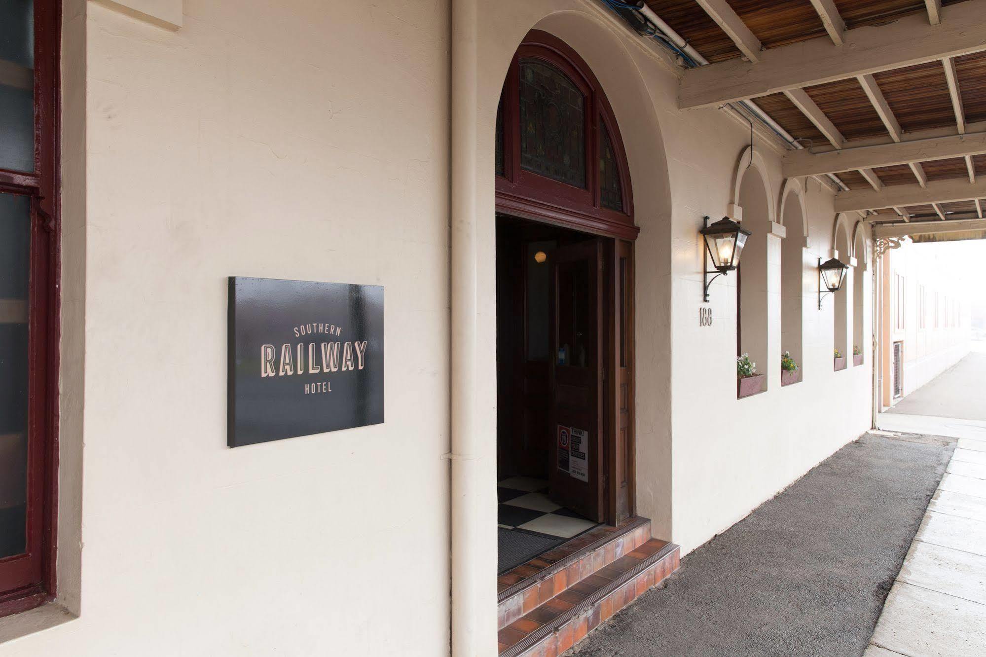 Southern Railway Hotel Гоулбёрн Экстерьер фото